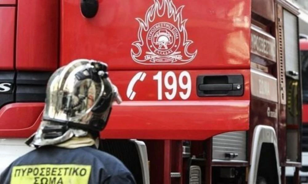 Πατήσια: Έκρηξη σε ρολόγια της ΔΕΗ σε πολυκατοικία